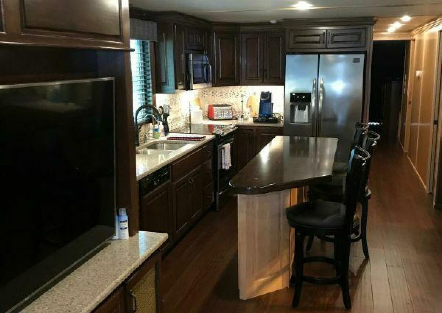 Sumerset-Houseboat 2017-St. Somewhere Chestertown-Maryland-United States-3889616 | Thumbnail