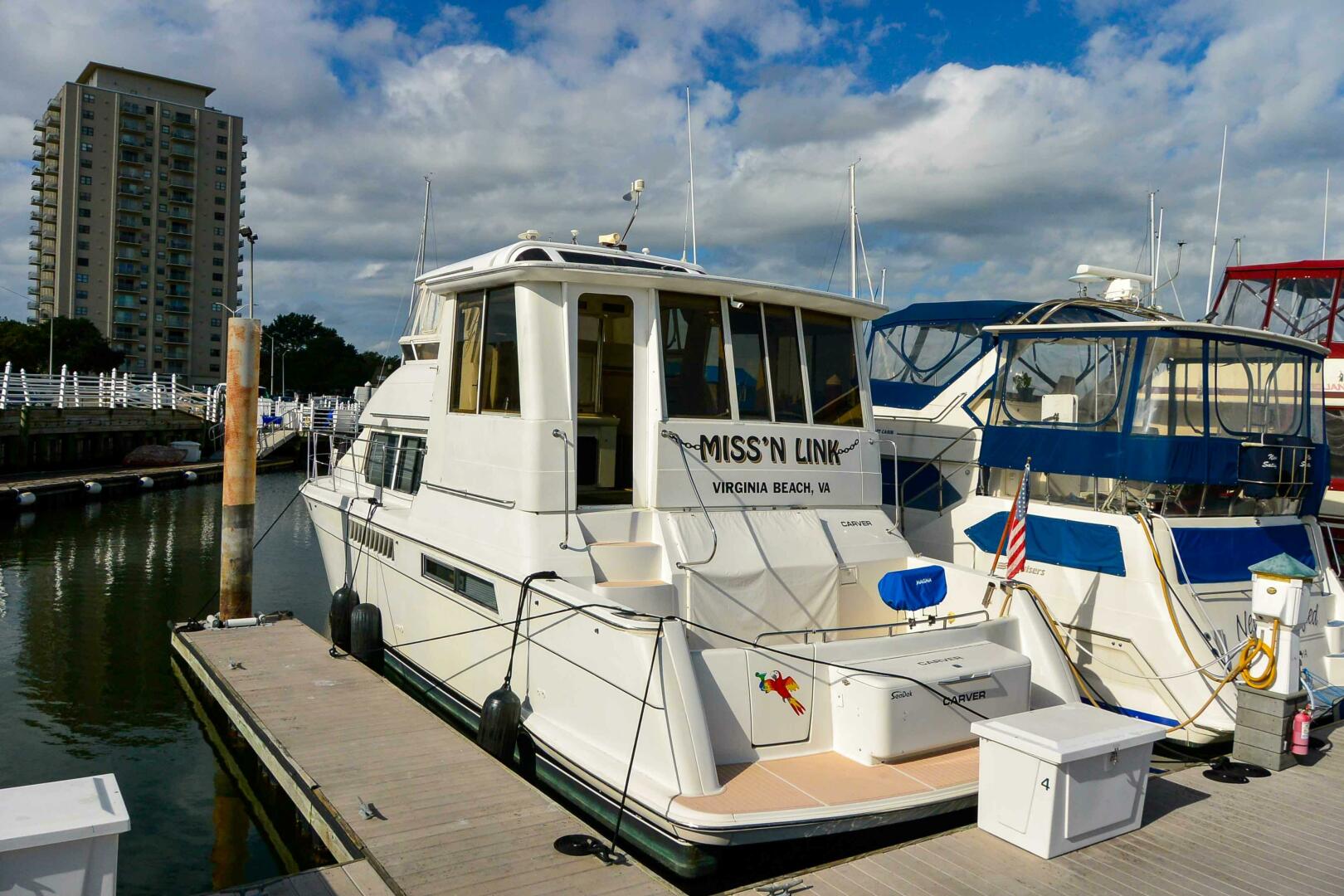 Used Carver 50' 500 For Sale In Virginia | Miss N Link | United Yacht