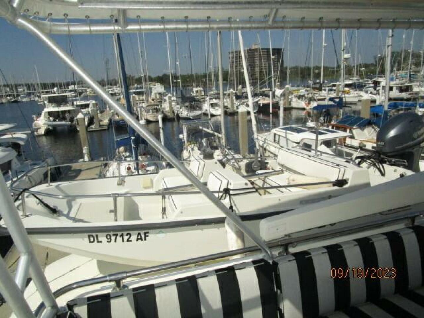 Hatteras-63 CPMY 1986-WOLO Jacksonville-Florida-United States-63 Hatteras tender-3904631 | Thumbnail