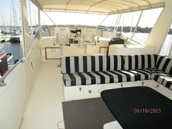 Hatteras-63 CPMY 1986-WOLO Jacksonville-Florida-United States-63 Hatteras flybridge forward-3904555