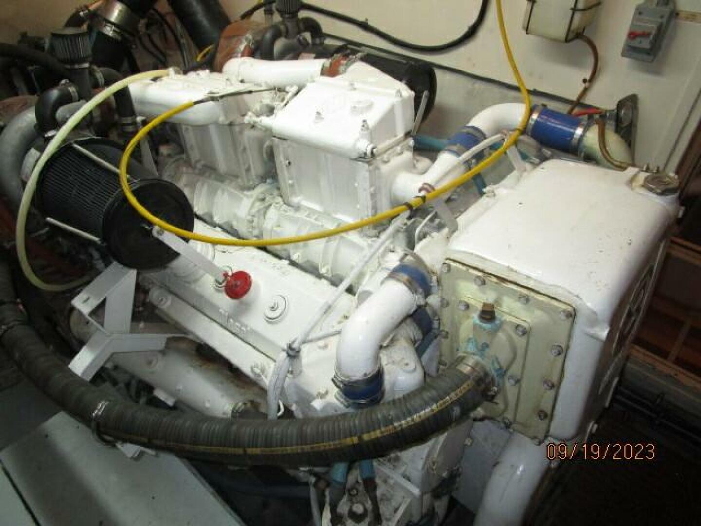 Hatteras-63 CPMY 1986-WOLO Jacksonville-Florida-United States-63 Hatteras starboard main engine-3904626 | Thumbnail