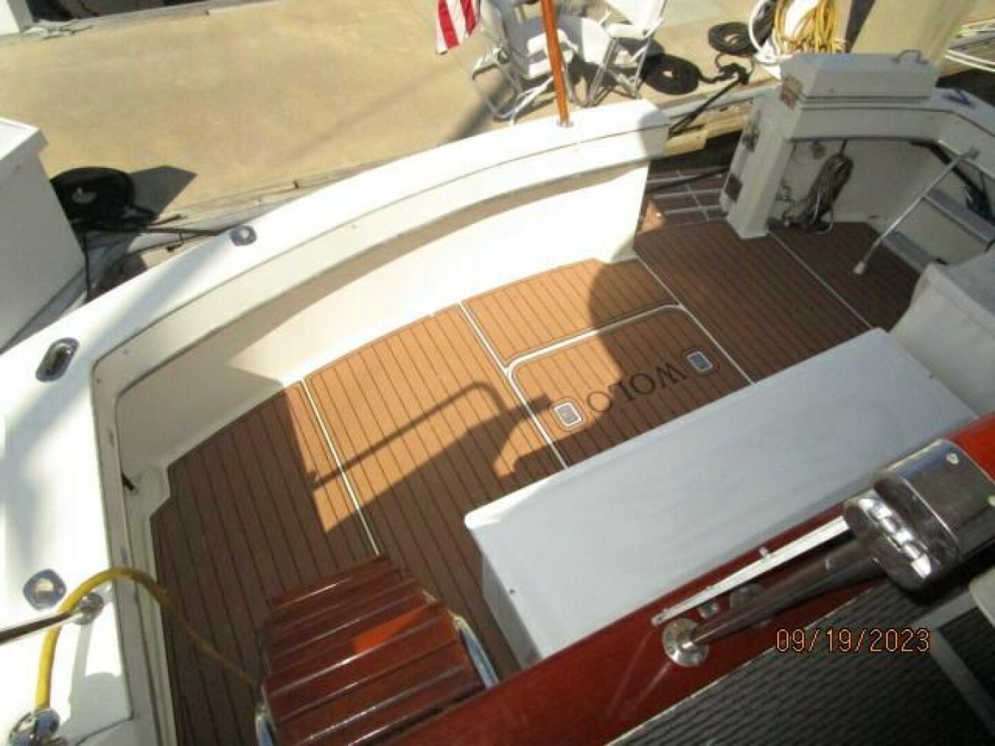 Hatteras-63 CPMY 1986-WOLO Jacksonville-Florida-United States-63 Hatteras cockpit-3904549 | Thumbnail