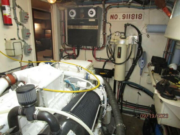 Hatteras-63 CPMY 1986-WOLO Jacksonville-Florida-United States-63 Hatteras starboard engine room forward-3904622