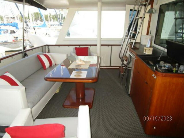 Hatteras-63 CPMY 1986-WOLO Jacksonville-Florida-United States-63 Hatteras aftdeck port-3904541