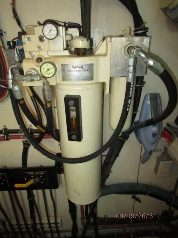 Hatteras-63 CPMY 1986-WOLO Jacksonville-Florida-United States-63 Hatteras stabilizer system-3904618