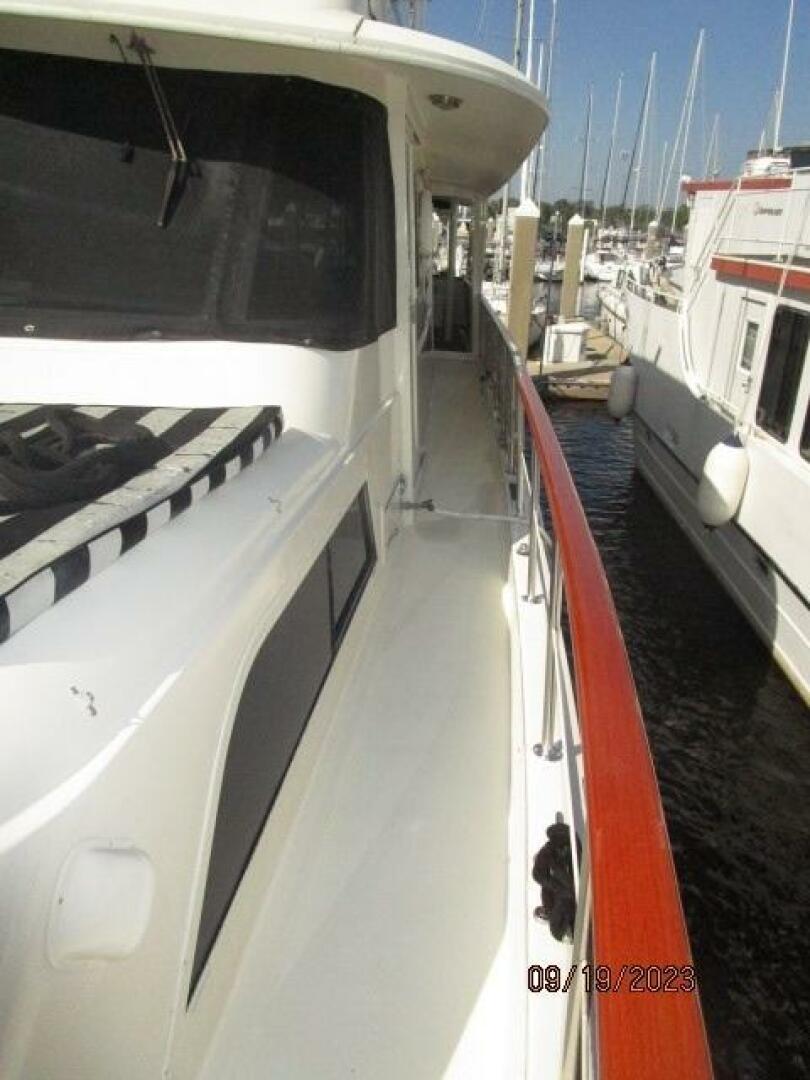 Hatteras-63 CPMY 1986-WOLO Jacksonville-Florida-United States-63 Hatteras port side deck1-3904608 | Thumbnail