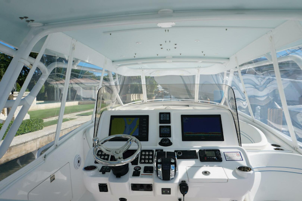 Intrepid-409 Valor 2021 -Aventura-Florida-United States-3949341