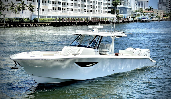 Pursuit-378 2022 -Fort Lauderdale-Florida-United States-3939970