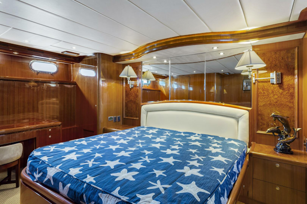 Hampton-Cockpit Motoryacht 2007-PORK CHOP Newport Beach-California-United States-MASTER STATEROOM-3941262
