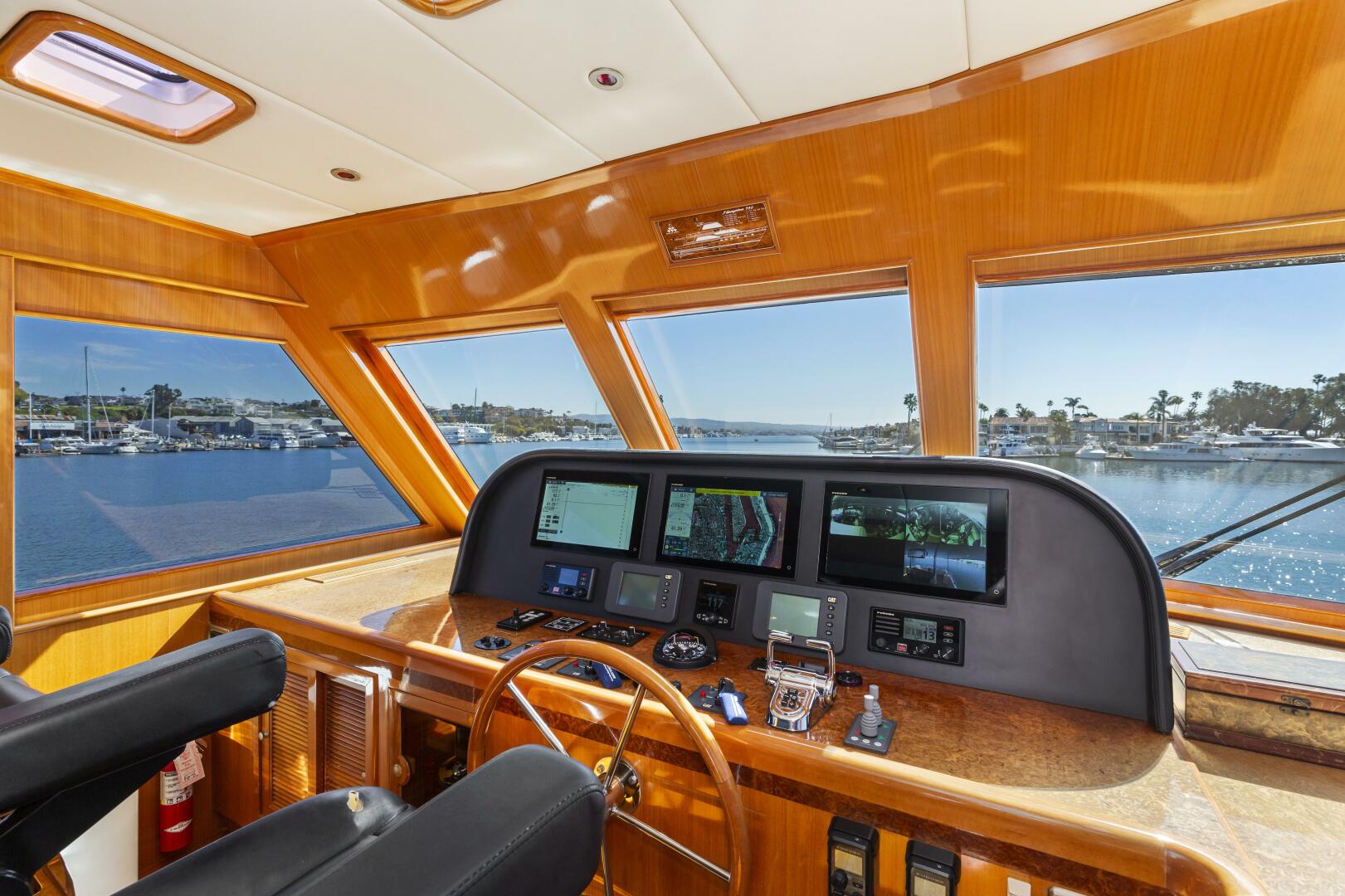 Hampton-Cockpit Motoryacht 2007-PORK CHOP Newport Beach-California-United States-HELM-3941230 | Thumbnail