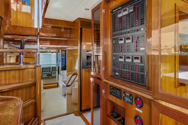 Hampton-Cockpit Motoryacht 2007-PORK CHOP Newport Beach-California-United States-ELECTRICAL PANEL-3941276