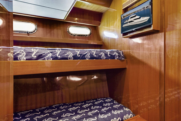 Hampton-Cockpit Motoryacht 2007-PORK CHOP Newport Beach-California-United States-GUEST STATEROOM-3941270