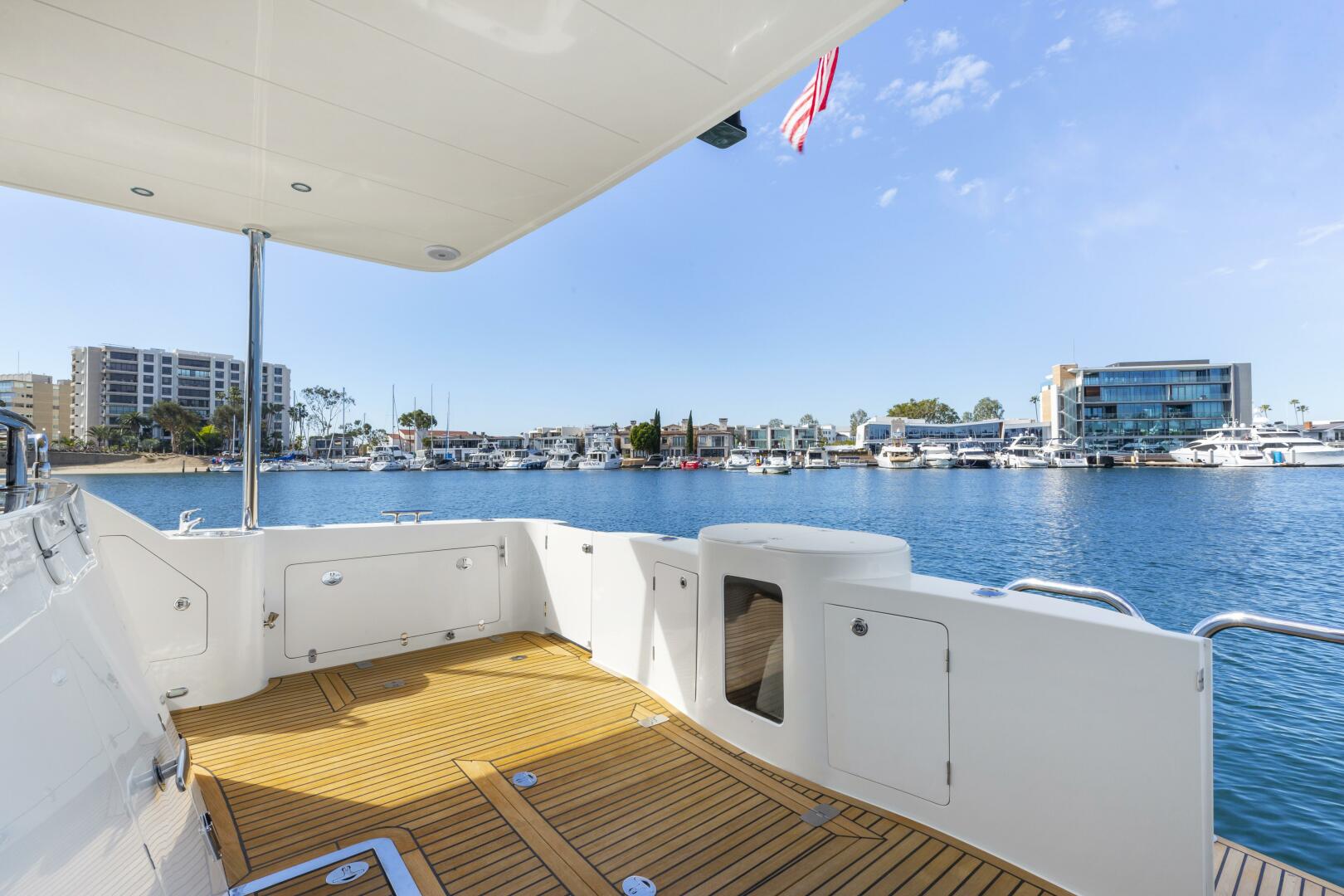 Hampton-Cockpit Motoryacht 2007-PORK CHOP Newport Beach-California-United States-COCKPIT-3941294 | Thumbnail