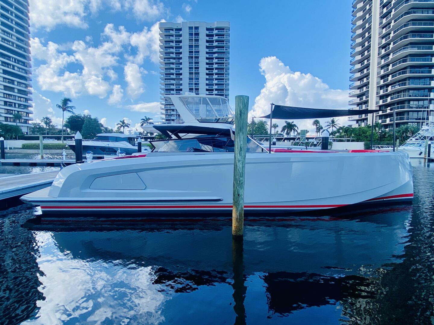Vanquish-VQ45 2020-Little Rome North Palm Beach-Florida-United States-3942191 | Thumbnail