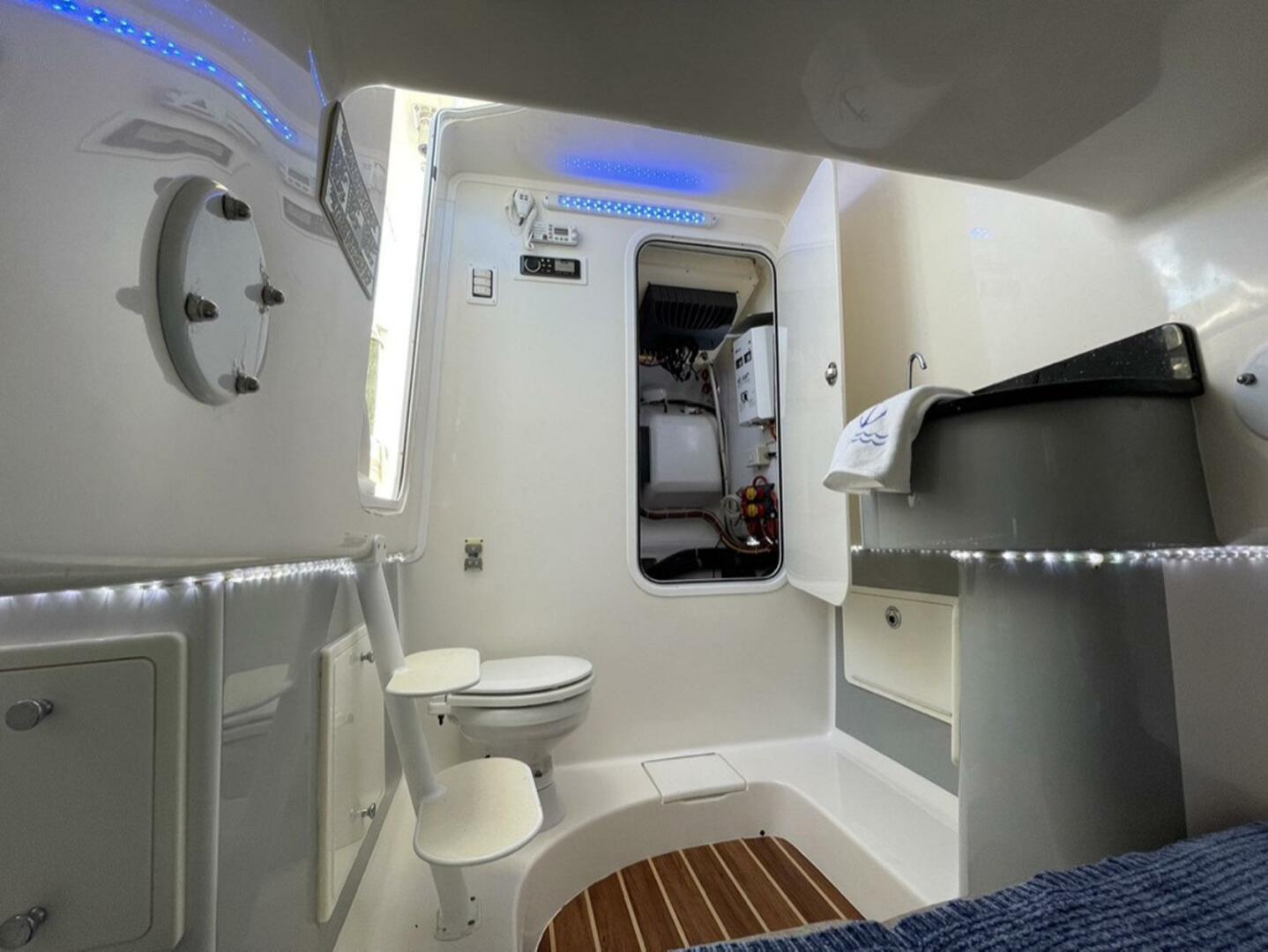 Bonadeo-368 WA 2013-Bon Bon Jupiter-Florida-United States-4381335 | Thumbnail