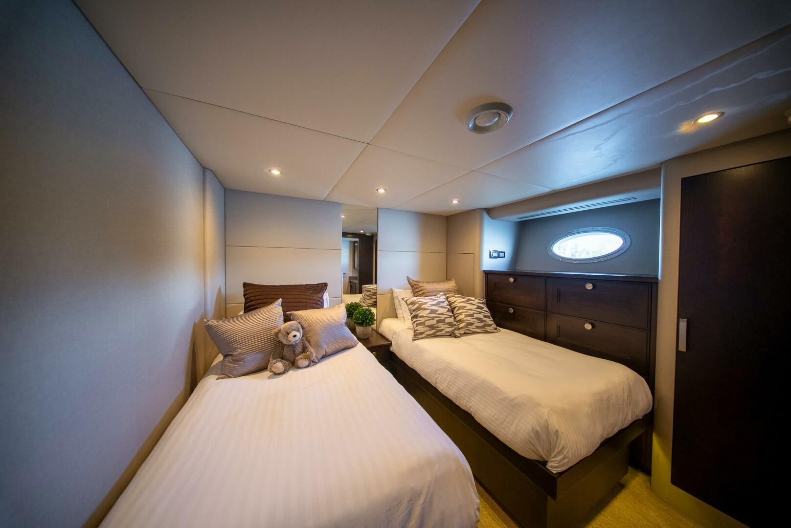 Crescent Custom Yachts-Custom 1992-ENCORE Vancouver-Canada-5964068 | Thumbnail