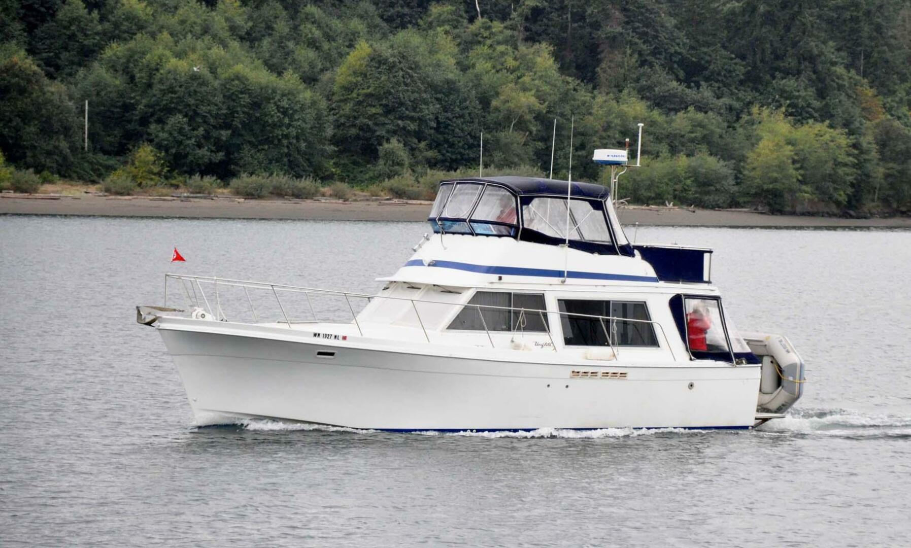 Uniflite-Coastal Cruiser 1981-SURPRISE Seattle-Washington-United States-3958916 | Thumbnail
