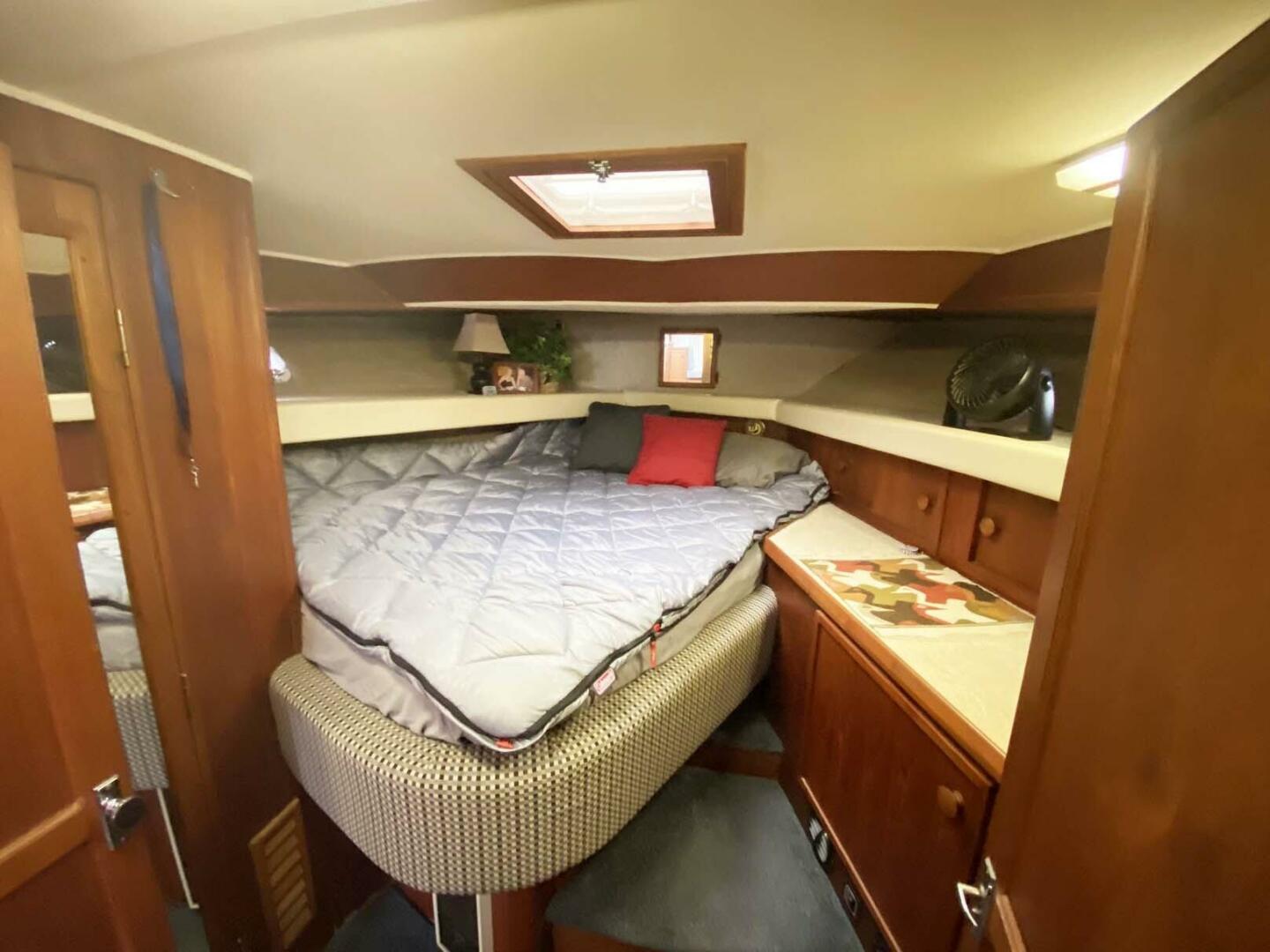 Uniflite-Coastal Cruiser 1981-SURPRISE Seattle-Washington-United States-3958922 | Thumbnail