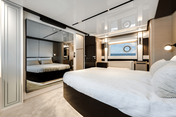 Azimut-S8 2024 -Fort Myers-Florida-United States-4073782
