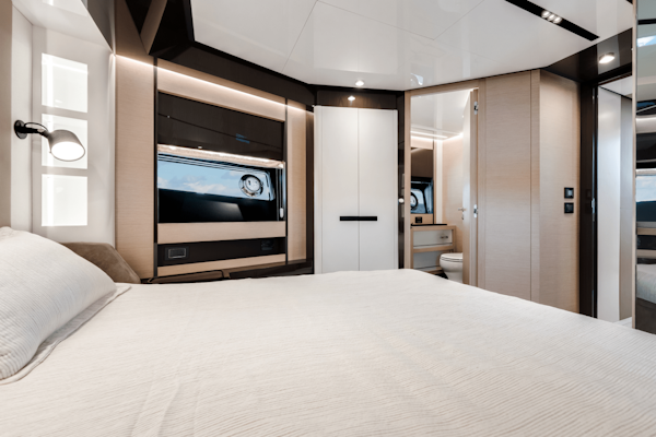 Azimut-S8 2024 -Fort Myers-Florida-United States-4073793