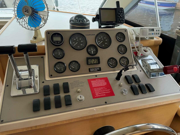 Carver-325 Aft Cabin 1996 -Seattle-Washington-United States-Lower Helm-3969473