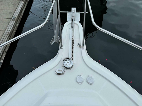 Carver-325 Aft Cabin 1996 -Seattle-Washington-United States-Windlass-3969466