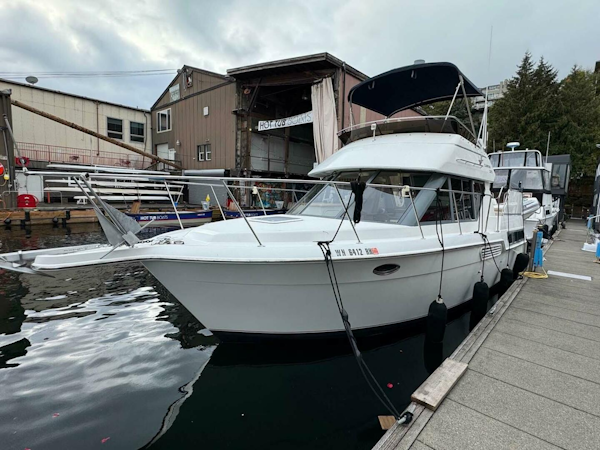 Carver-325 Aft Cabin 1996 -Seattle-Washington-United States-Port Bow View-3969464