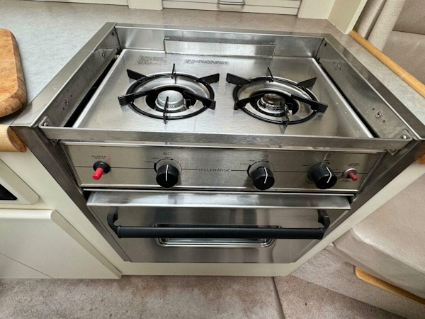 Carver-325 Aft Cabin 1996 -Seattle-Washington-United States-Oven Cooktop-3969469