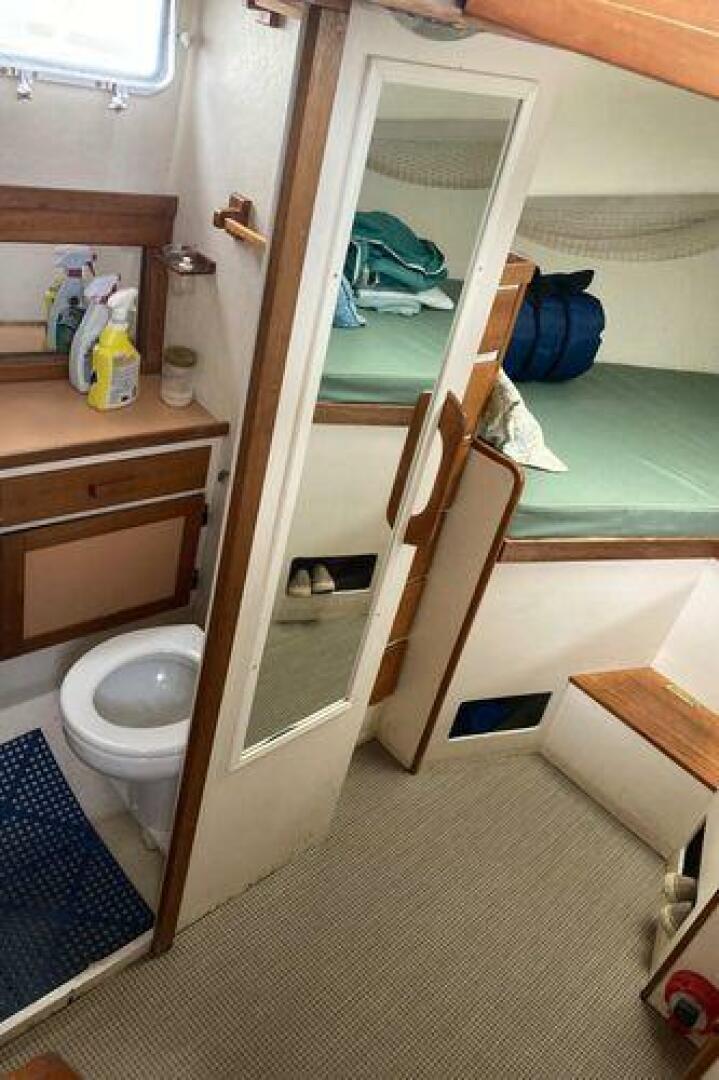 Duffy-Flybridge Cruiser 1984-Postscript  Branford-Connecticut-United States-3976601 | Thumbnail