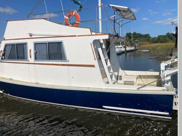 Duffy-Flybridge Cruiser 1984-Postscript  Branford-Connecticut-United States-3976577