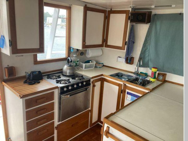 Duffy-Flybridge Cruiser 1984-Postscript  Branford-Connecticut-United States-3976597