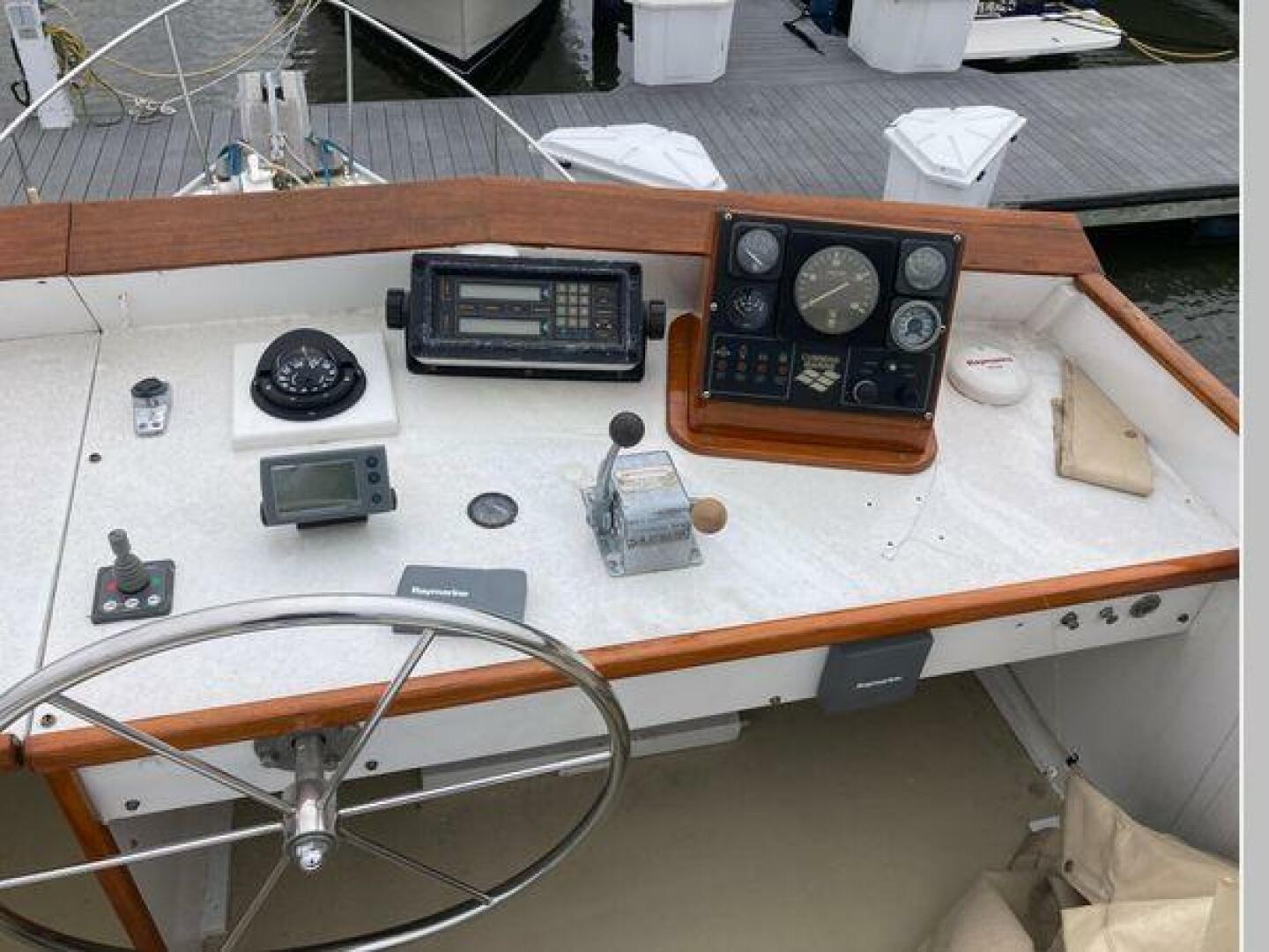 Duffy-Flybridge Cruiser 1984-Postscript  Branford-Connecticut-United States-3976585 | Thumbnail