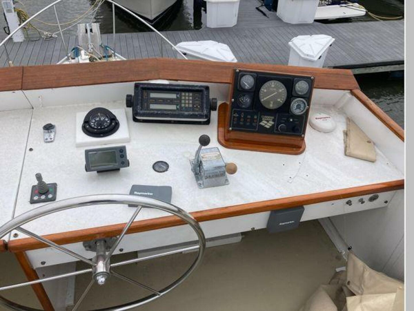 Duffy-Flybridge Cruiser 1984-Postscript  Branford-Connecticut-United States-3976585