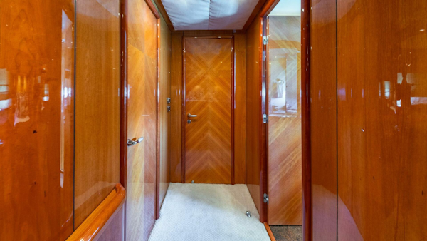 Sunseeker-82 Yacht 2003-ICONIC Miami Beach-Florida-United States-3983751