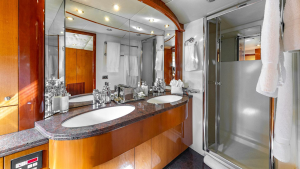 Sunseeker-82 Yacht 2003-ICONIC Miami Beach-Florida-United States-3983758