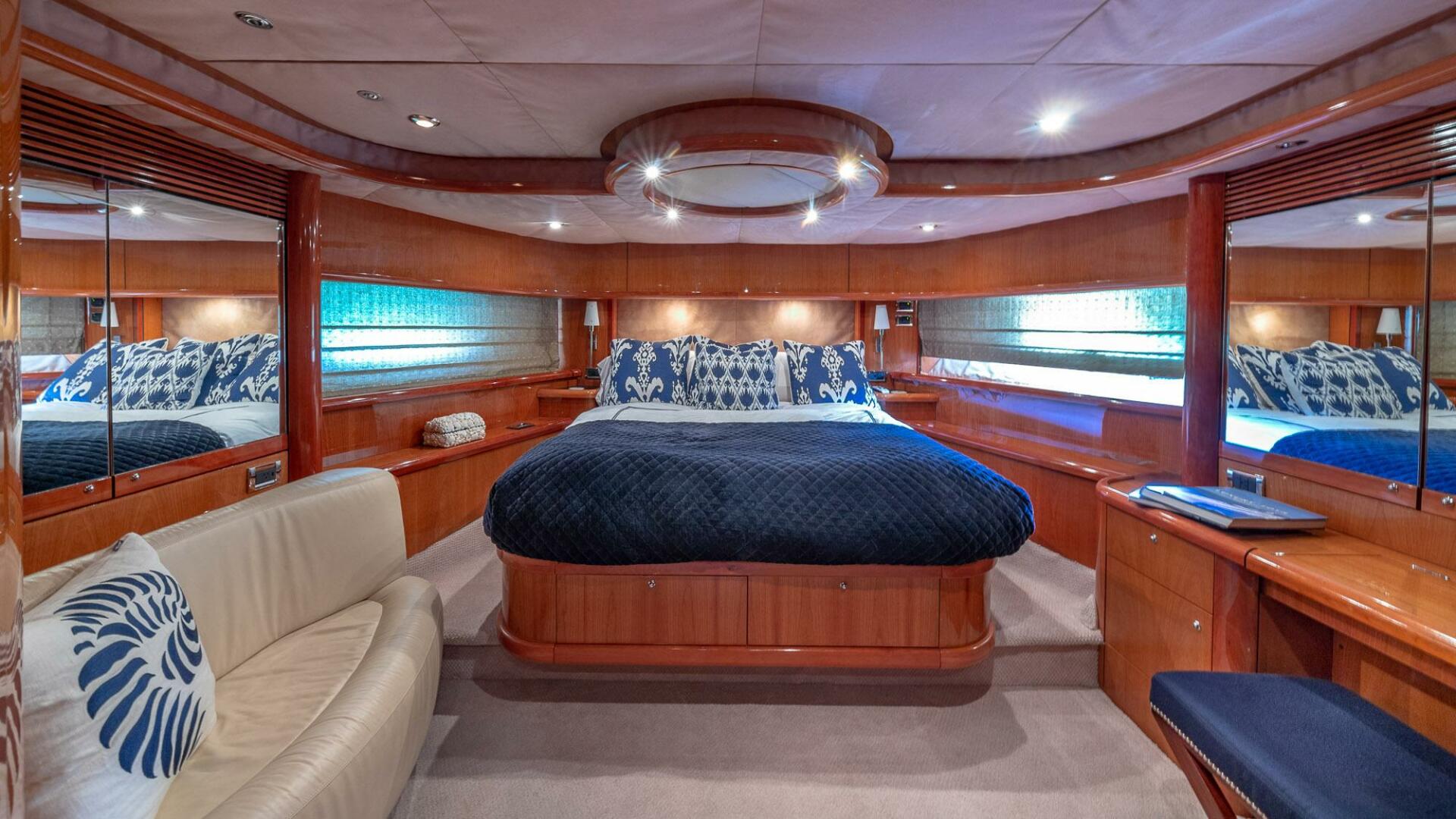 Sunseeker-82 Yacht 2003-ICONIC Miami Beach-Florida-United States-3983761 | Thumbnail