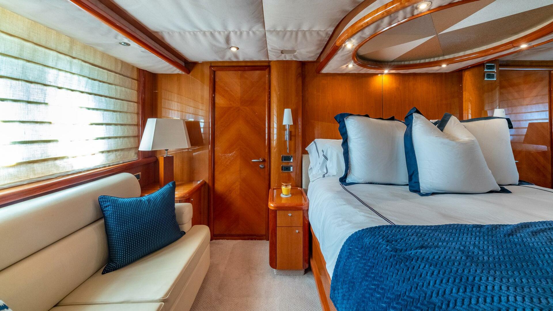 Sunseeker-82 Yacht 2003-ICONIC Miami Beach-Florida-United States-3983752 | Thumbnail