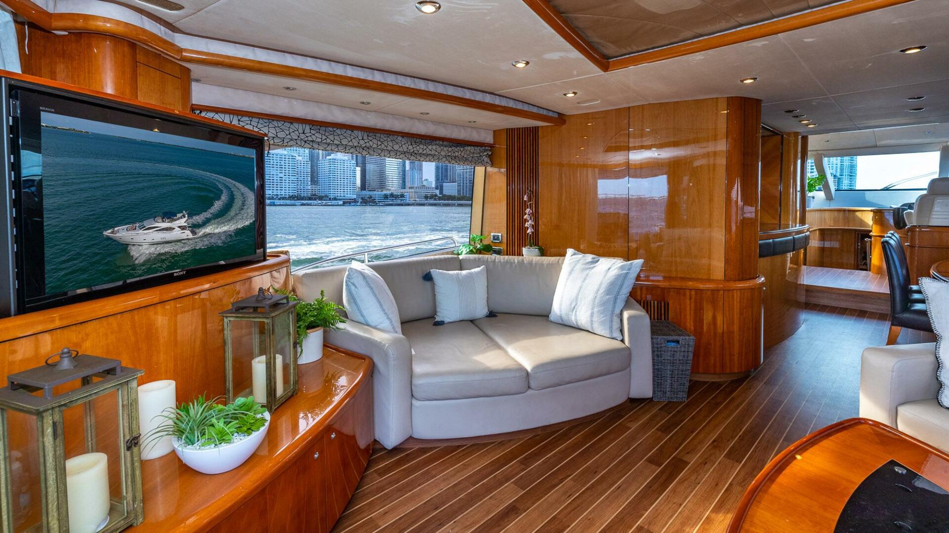 Sunseeker-82 Yacht 2003-ICONIC Miami Beach-Florida-United States-3983741 | Thumbnail