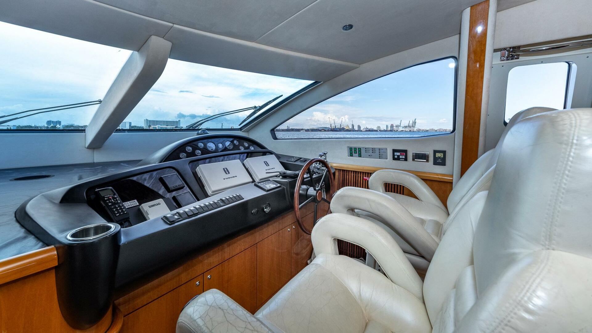 Sunseeker-82 Yacht 2003-ICONIC Miami Beach-Florida-United States-3983749 | Thumbnail