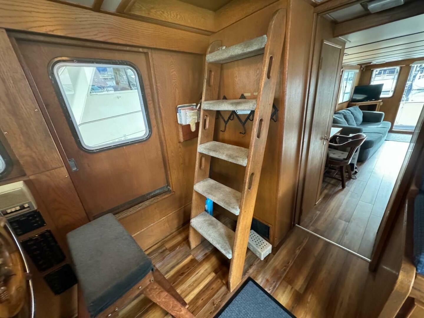 Gulf Commander-Pilothouse 1980-FANTOME DE LA MER Seattle-Washington-United States-3991467 | Thumbnail