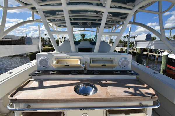 Hydra-Sports-4200 SF 2012-A Salt Weapon Daytona Beach-Florida-United States-2012 42 Hydra-Sports SF  A Salt Weapon  Cockpit-4006144
