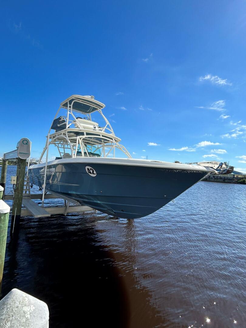 Hydra-Sports-4200 SF 2012-A Salt Weapon Daytona Beach-Florida-United States-2012 42 Hydra-Sports SF  A Salt Weapon  Profile-4006832 | Thumbnail