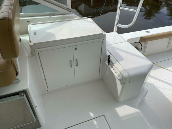 Cabo-35 Express 2001-Reelistic Jacksonville-Florida-United States-Cabo Express 35  Reelistic  Bait Tackle Station-4008169