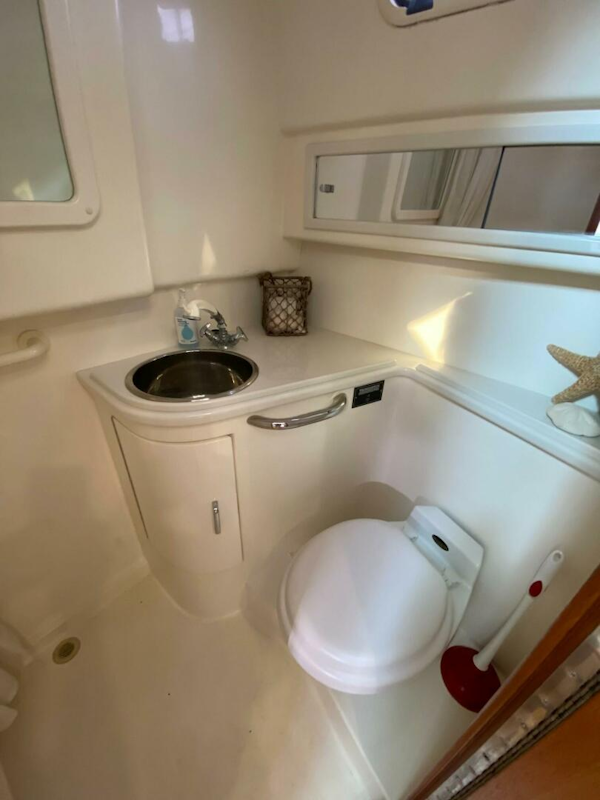 Cabo-35 Express 2001-Reelistic Jacksonville-Florida-United States-Cabo Express 35  Reelistic  Head-4008198