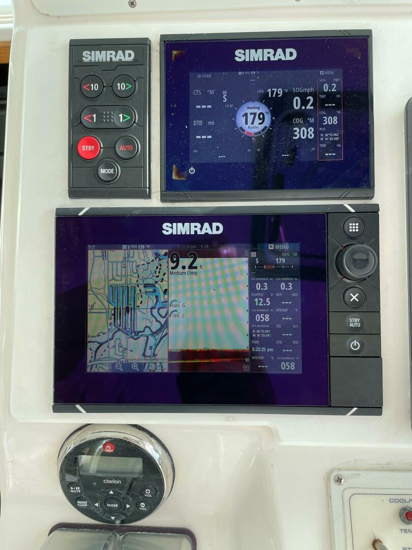 Cabo-35 Express 2001-Reelistic Jacksonville-Florida-United States-Cabo Express 35  Reelistic -Simrad-4008186 | Thumbnail