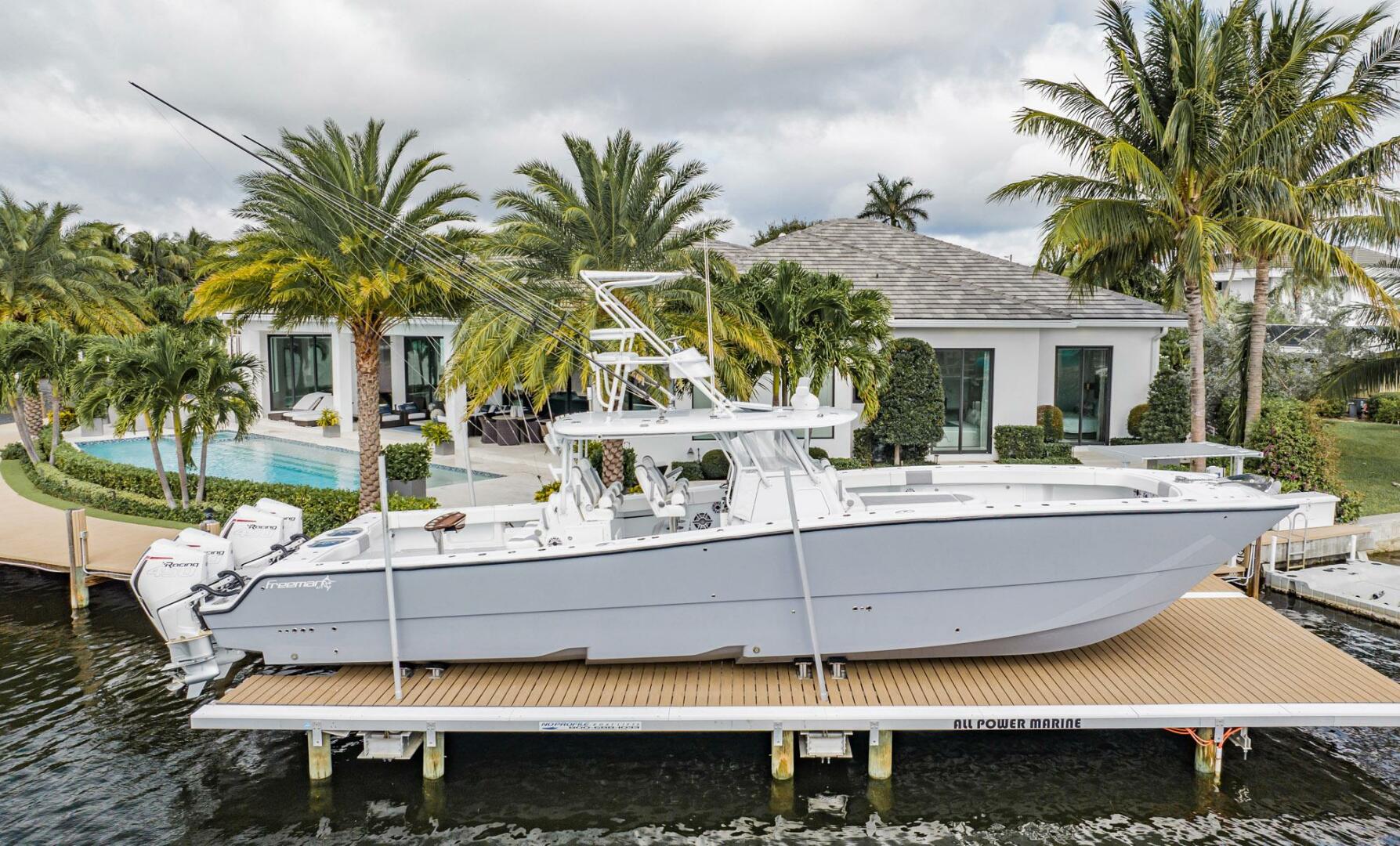 Freeman-47 2021 -Lighthouse Point-Florida-United States-4013292 | Thumbnail