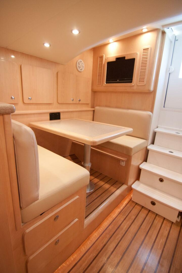 Out Island-38 Custom Express 2009-NO BONES ABOUT IT Jupiter-Florida-United States-Out Island 38 Express-Cabin-4017293