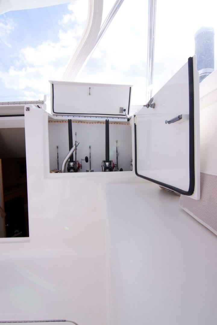 Out Island-38 Custom Express 2009-NO BONES ABOUT IT Jupiter-Florida-United States-Out Island 38 Express-Helm Area-4017265 | Thumbnail