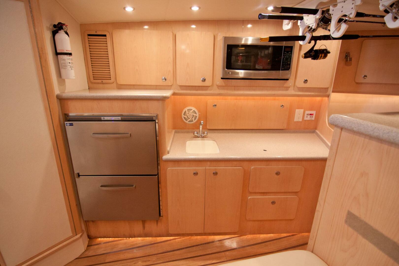 Out Island-38 Custom Express 2009-NO BONES ABOUT IT Jupiter-Florida-United States-Out Island 38 Express-Cabin-4017292 | Thumbnail
