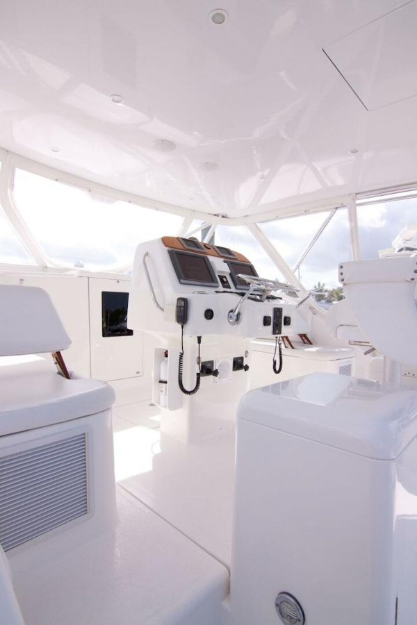Out Island-38 Custom Express 2009-NO BONES ABOUT IT Jupiter-Florida-United States-Out Island 38 Express-Helm-4017253